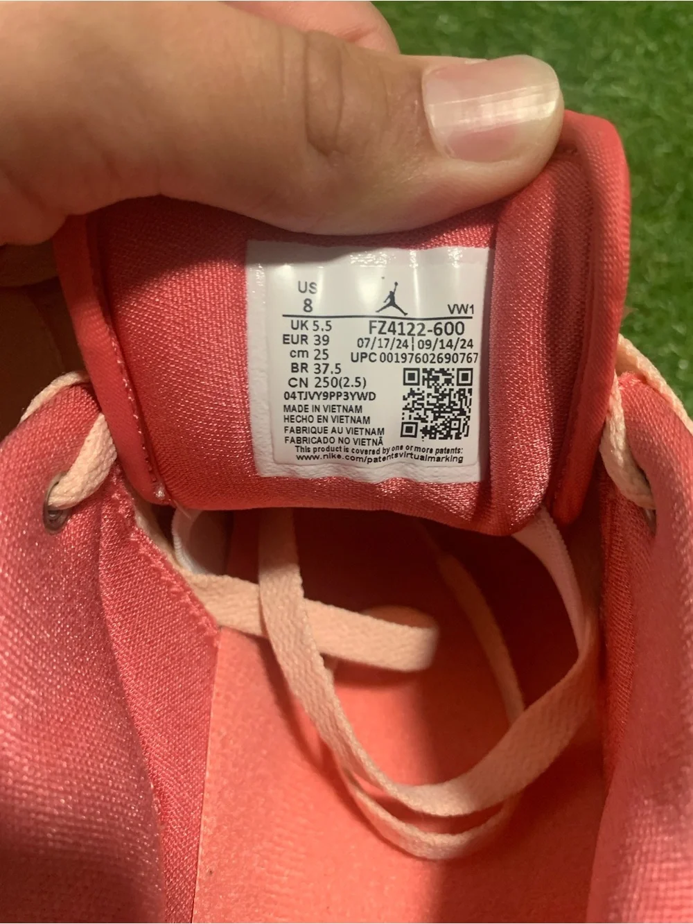 Jordan Low-Top Sneakers in Light Pink and Pink